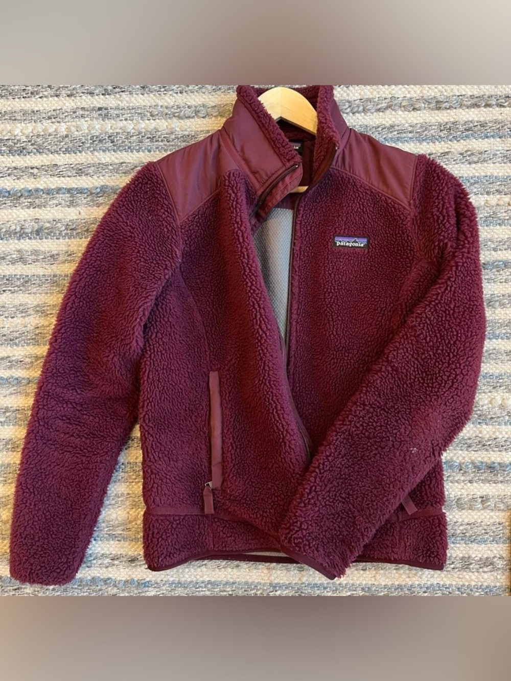 Patagonia Women's Sherpa Fleece Jacket in Burgundy